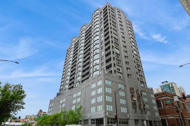 600 N Dearborn St Unit 1307, Chicago, IL 60654 - view of building exterior