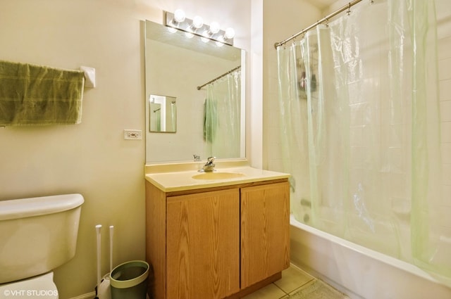 600 N Dearborn St Unit 1307, Chicago, IL 60654 - full bath featuring vanity, shower / tub combo, toilet, and tile patterned floors