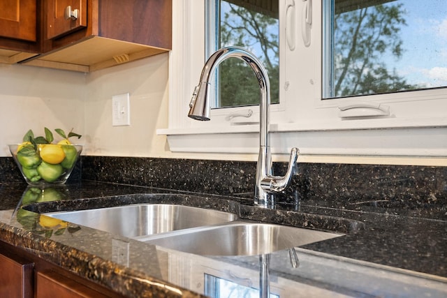1000 S Ahrens Ave, Lombard, IL 60148 - kitchen view of brown cabinets and dark stone countertops