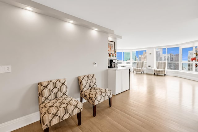 405 N Wabash Ave Unit 4308, Chicago, IL 60611 - living area featuring light wood-type flooring, baseboards, and recessed lighting