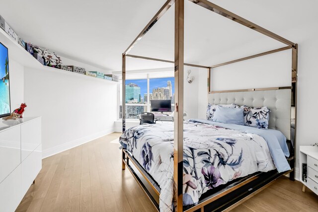 405 N Wabash Ave Unit 4308, Chicago, IL 60611 - bedroom featuring light wood-style floors