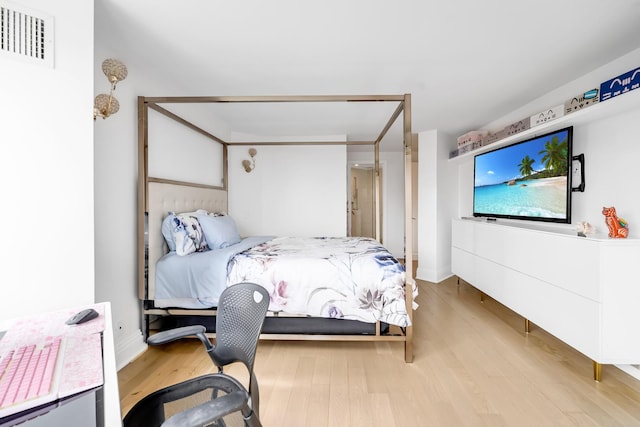 405 N Wabash Ave Unit 4308, Chicago, IL 60611 - bedroom featuring light wood-style flooring