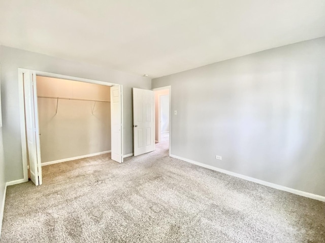 332 Gentry St, Park Forest, IL 60466 - unfurnished bedroom featuring carpet, a closet, and baseboards