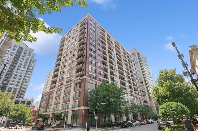 451 W Huron St Unit 910, Chicago, IL 60610 - photo 1