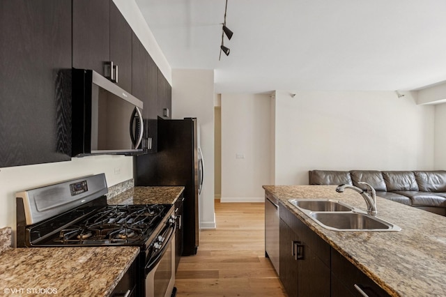 451 W Huron St Unit 910, Chicago, IL 60610 - photo 17