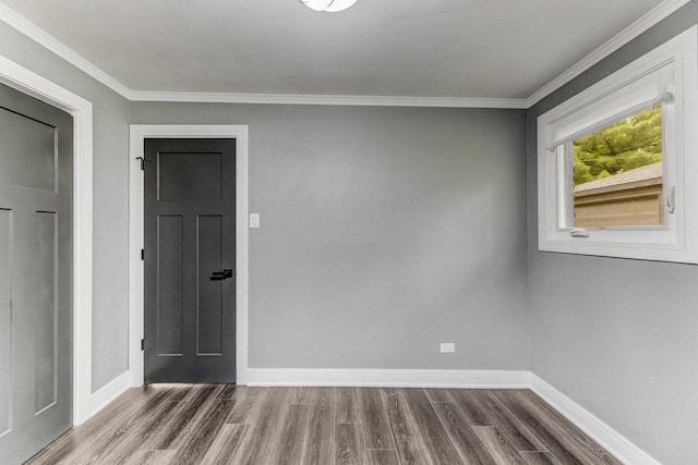 328 Nassau St, Park Forest, IL 60466 - empty room featuring wood finished floors, baseboards, and ornamental molding