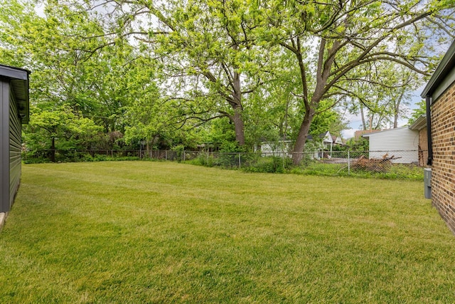 328 Nassau St, Park Forest, IL 60466 - view of yard