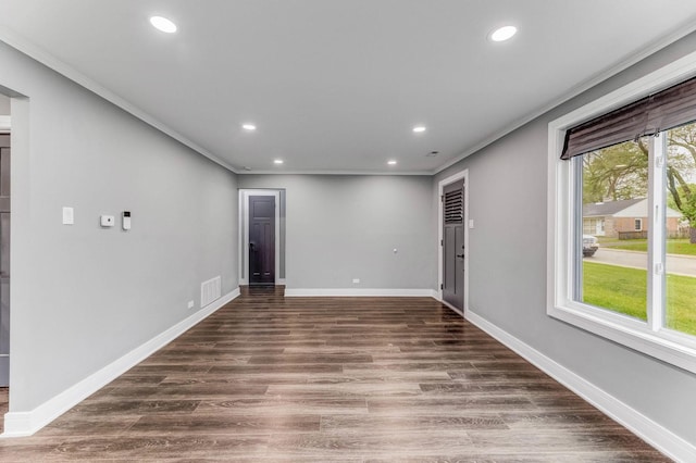 328 Nassau St, Park Forest, IL 60466 - unfurnished room with recessed lighting, ornamental molding, baseboards, and wood finished floors