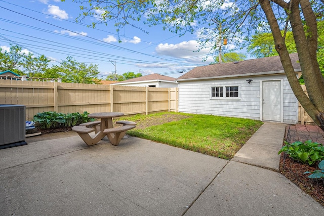 5701 N Mobile Ave, Chicago, IL 60646 - view of yard with a patio area and central AC unit