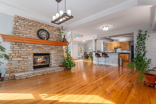 876 Hampstead Ct, Barrington, IL 60010 - living area with light wood-style floors and a fireplace