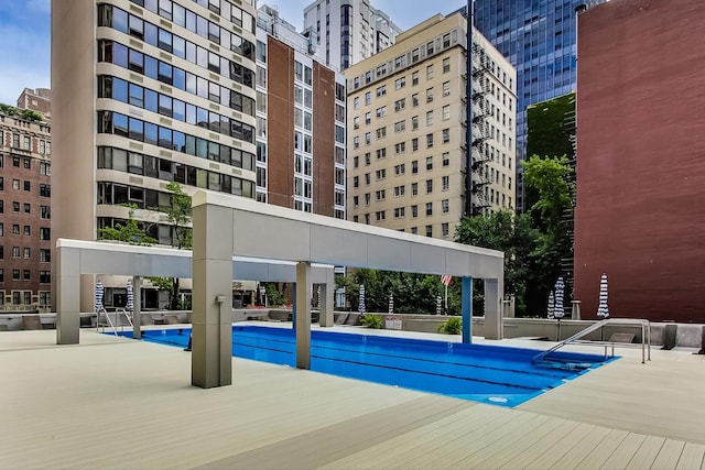 200 E Delaware Pl Unit 18F, Chicago, IL 60611 - view of community pool