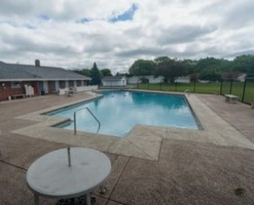 1083 Groton Ct, Schaumburg, IL 60193 - community pool with a patio area