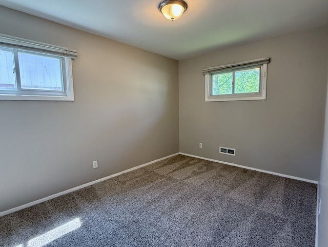 15503 Park Ln, South Holland, IL 60473 - unfurnished room with carpet floors and baseboards