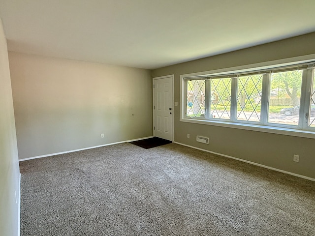 15503 Park Ln, South Holland, IL 60473 - unfurnished room with carpet floors and baseboards
