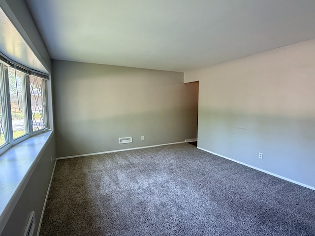 15503 Park Ln, South Holland, IL 60473 - empty room featuring carpet floors and baseboards