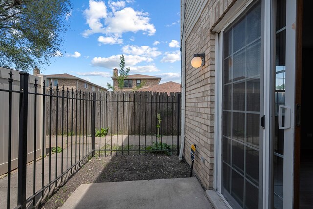 5343 S Long Ave Unit 5, Chicago, IL 60638 - view of patio