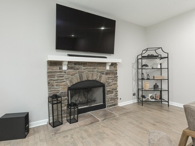 879 Oak Ridge Blvd, Elgin, IL 60120 - photo 8