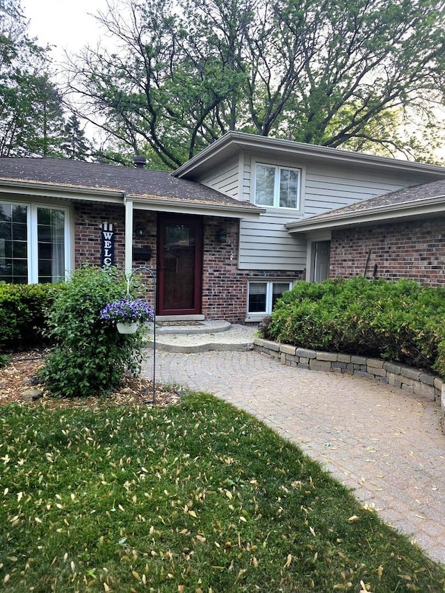 7930 Grant St, Darien, IL 60561 - view of front facade with brick siding