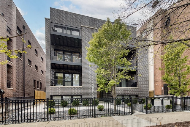 4906 N Kenmore Ave Unit 2S, Chicago, IL 60640 - view of property