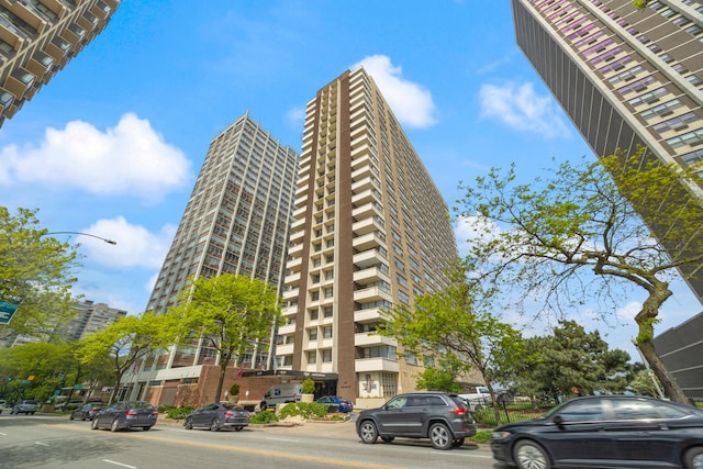 6157 N Sheridan Rd Unit 5G, Chicago, IL 60660 - view of apartment building / complex