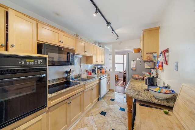6157 N Sheridan Rd Unit 5G, Chicago, IL 60660 - kitchen featuring light brown cabinets, black appliances, a sink, decorative backsplash, and light tile patterned flooring