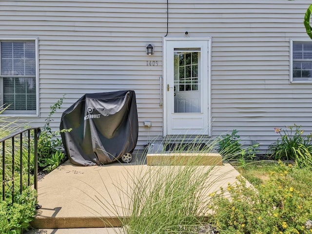 1409 Hull St, Normal, IL 61761 - view of doorway to property