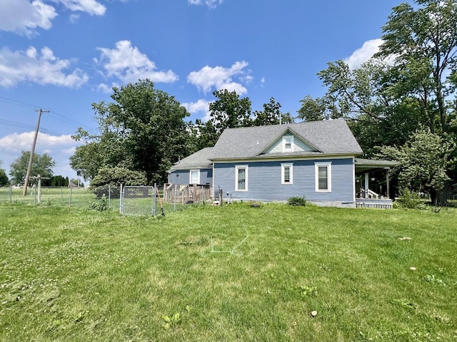 207 W 2nd St, Broadlands, IL 61816 - rear view of house