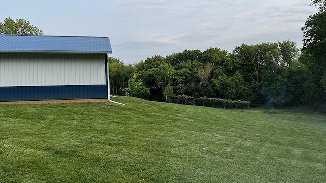 15501 Bishop Rd, Morrison, IL 61270 - view of grassy yard