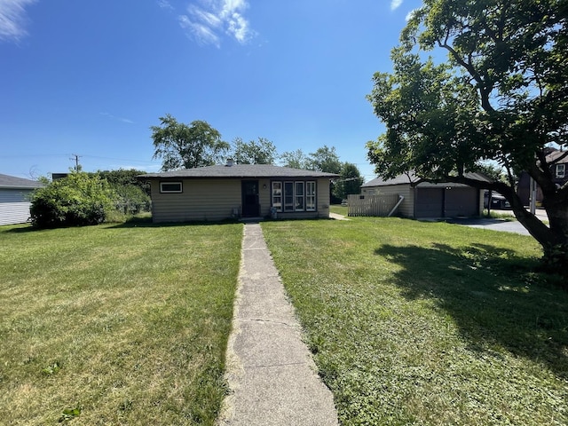 11 Shagbark Rd, Lake Bluff, IL 60044 - view of front facade featuring a front yard