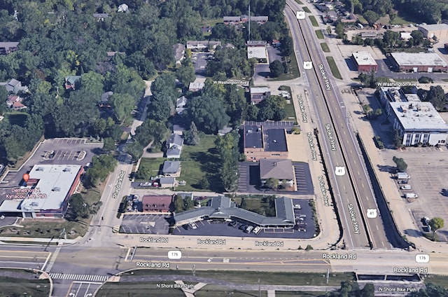 11 Shagbark Rd, Lake Bluff, IL 60044 - aerial view of property and surrounding area featuring a highway