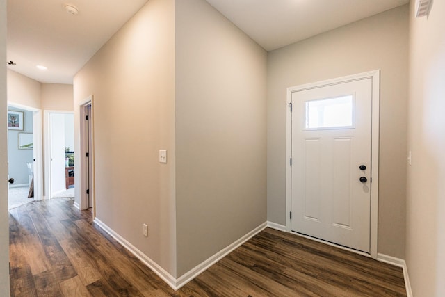 492 S Hampstead St, Cortland, IL 60112 - entryway with dark wood-type flooring and baseboards