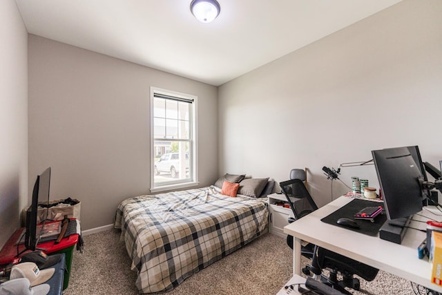 492 S Hampstead St, Cortland, IL 60112 - carpeted bedroom featuring a desk and baseboards