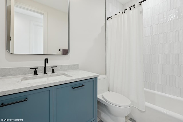 2014 N Winchester Ave, Chicago, IL 60614 - bathroom with toilet, vanity, and shower / tub combo