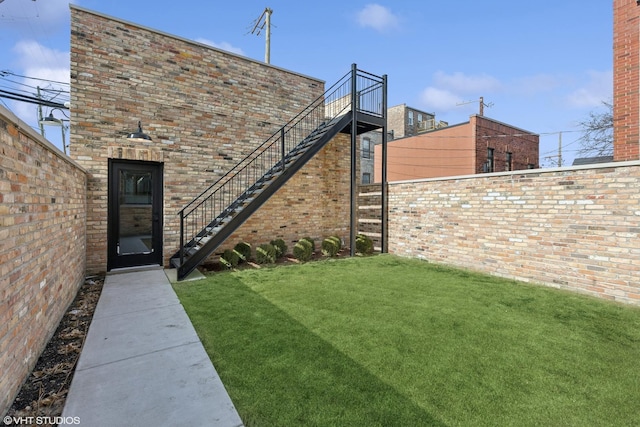 2014 N Winchester Ave, Chicago, IL 60614 - view of yard featuring stairway