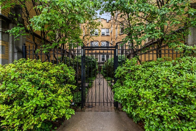 7444 Adams St Unit 3E, Forest Park, IL 60130 - view of gate