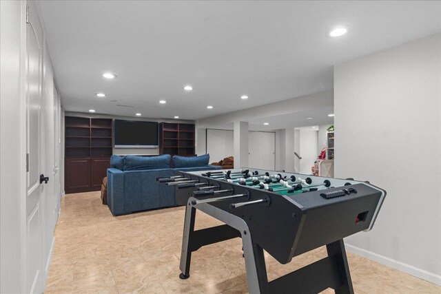 1410 Wincanton Dr, Deerfield, IL 60015 - recreation room with recessed lighting and baseboards