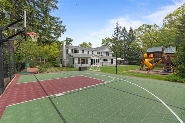 1410 Wincanton Dr, Deerfield, IL 60015 - view of basketball court with community basketball court