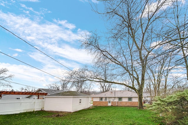 172 Nanti St, Park Forest, IL 60466 - view of yard featuring an outdoor structure