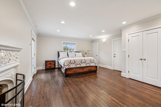 350 Elder Ln, Winnetka, IL 60093 - bedroom with wood finished floors, recessed lighting, crown molding, and baseboards