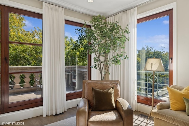 2122 N Hudson Ave, Chicago, IL 60614 - sitting room featuring wood finished floors
