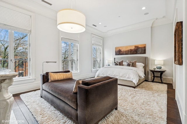 542 W Dickens St, Chicago, IL 60614 - bedroom featuring multiple windows, wood finished floors, baseboards, and recessed lighting