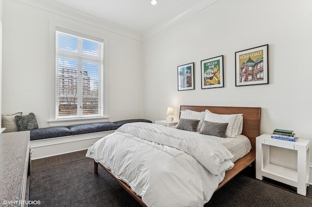 542 W Dickens St, Chicago, IL 60614 - bedroom with crown molding