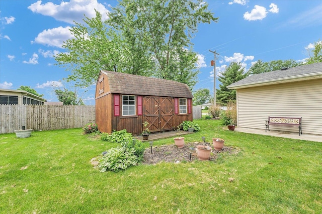 404 S Neal St, Camargo, IL 61919 - view of yard