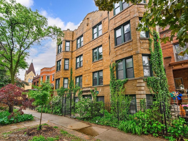 2636 N Fairfield Ave Unit 1N, Chicago, IL 60647 - view of property