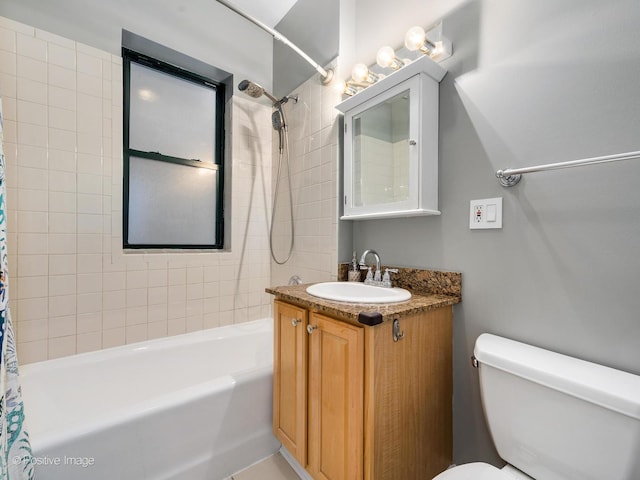 2636 N Fairfield Ave Unit 1N, Chicago, IL 60647 - bathroom featuring shower / bath combo, toilet, and vanity