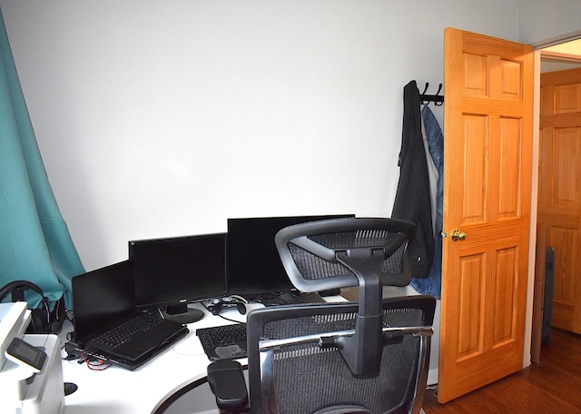 17 E Central Ave, Lombard, IL 60148 - home office with wood finished floors