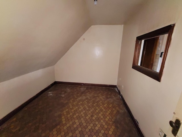 7118 S Morgan St, Chicago, IL 60621 - bonus room with vaulted ceiling, carpet, and baseboards