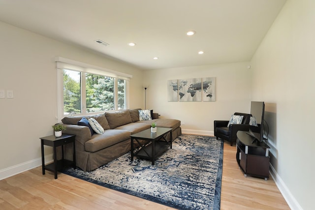 2946 Knollwood Ln, Glenview, IL 60025 - living room with light wood-style flooring, recessed lighting, and baseboards