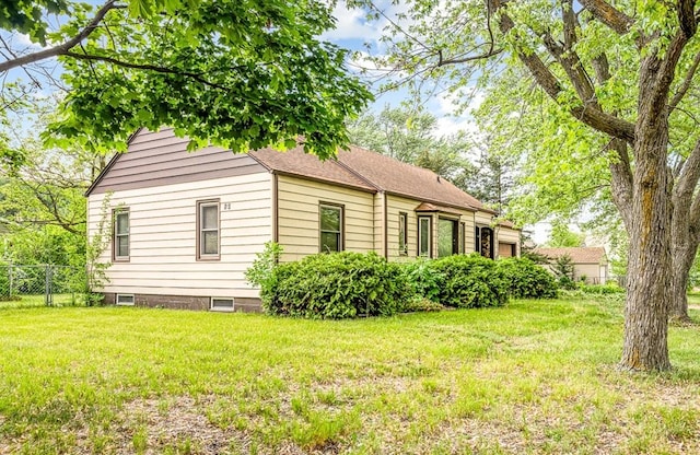 530 Fitch Rd, Rockford, IL 61109 - view of side of property