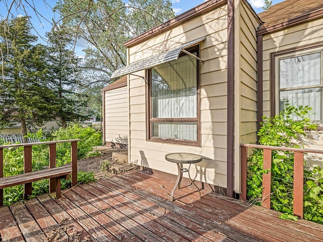 530 Fitch Rd, Rockford, IL 61109 - view of wooden deck